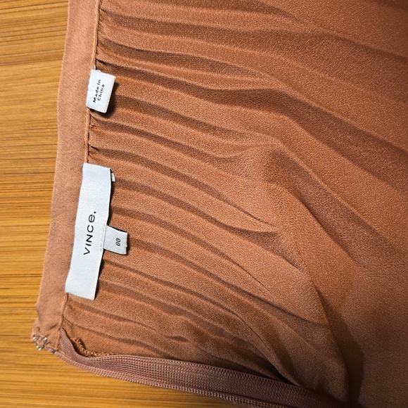 Vince 00 polyester pleated top midi skirt - Picture 2 of 6